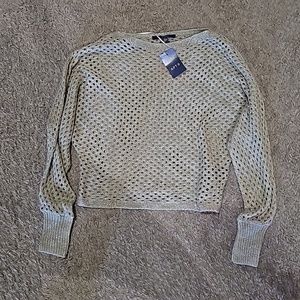 Never worn, too small